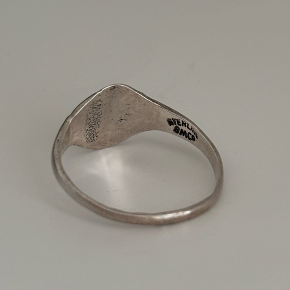 Antique Sterling Silver Signet “B” Ring - Picture 2 of 5
